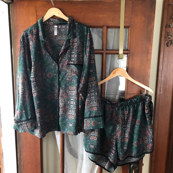 Cacique Other - Sleep by Cacique Pajama Shorts & Top PJ Set 26/28w